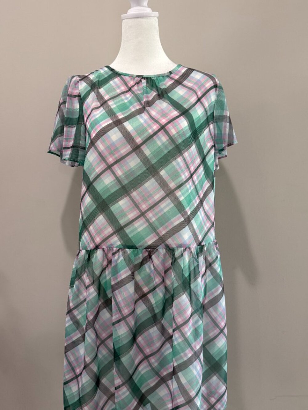 Ann Taylor Plaid Flutter Sleeve Drop Waist Dress Size 2 Green Pink Sheer - Picture 2 of 8